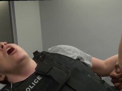 Cabeza de perra negra y amateur gruesa con grandes tetas primero. Picadura de prostitución saca a bicho raro de las calles